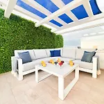 Apartmán Stunning Sunrise & Sunset Rooftop By Becherish *