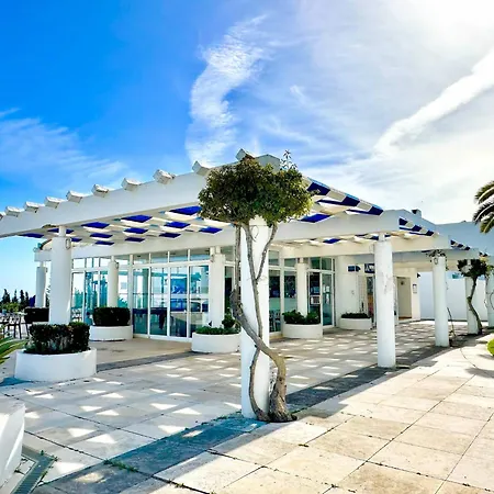 アパート Luxshore - Sunrise & Sunset Rooftop Condo アルブフェイラ