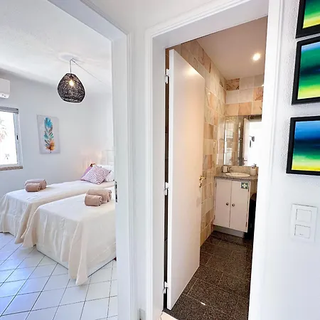 Daire Stunning Sunrise & Sunset Rooftop By Becherish Albufeira