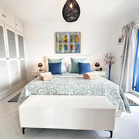 Luxshore - Sunrise & Sunset Rooftop Condo *