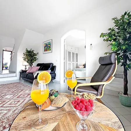 Luxshore - Sunrise & Sunset Rooftop Condo アパート アルブフェイラ