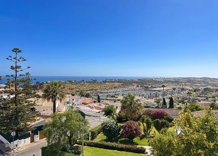 Apartment Stunning Sunrise & Sunset Rooftop By Becherish *