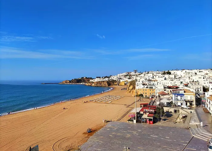 Apartment Stunning Sunrise & Sunset Rooftop By Becherish Albufeira