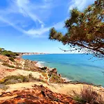 Stunning Sunrise & Sunset Rooftop By Becherish Appartement Albufeira